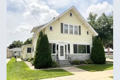 711 8th Avenue NW, Austin, MN 55912 - Photo 1