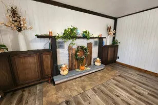 206 7th Ave, Chippewa Falls, WI 54729 - Photo 6