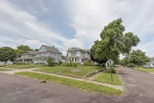 902 White St, Jackson, MN 56143 - Photo 58