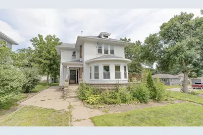 902 White Street, Jackson, MN 56143 - Photo 2