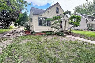 419 E 3rd St, Redwood Falls, MN 56283 - Photo 1