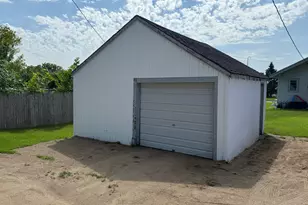 16 1st St E, Ada, MN 56510 - Photo 4