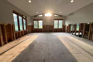 921 Lillian St, Waterville, MN 56096 - Photo 4