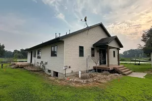 921 Lillian St, Waterville, MN 56096 - Photo 6