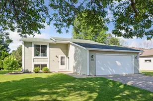 566 Kassel Ln, Chaska, MN 55318 - Photo 1