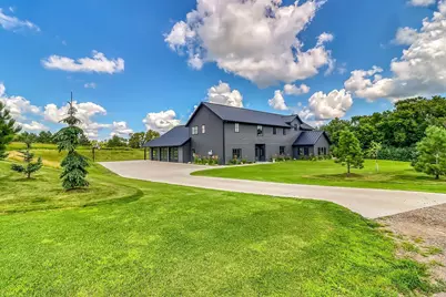 1110 W Douglas Avenue, Fergus Falls, MN 56537 - Photo 1