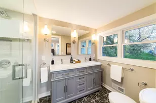 4201 Dunberry Ln, Edina, MN 55435 - Photo 10