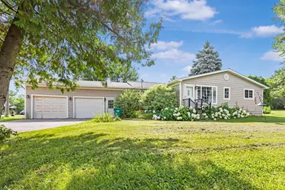 1827 44th Street NE, Buffalo, MN 55313 - Photo 1