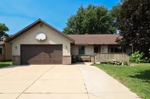 618 Koronis Ave, Paynesville, MN 56362 - Photo 1