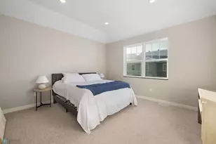 5877 41st St S, Fargo, ND 58104 - Photo 6