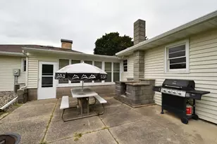 345 E 5th St, Zumbrota, MN 55992 - Photo 26