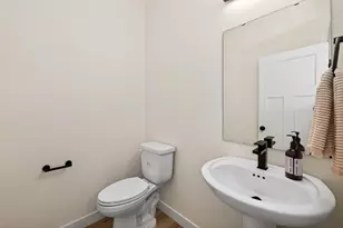 5879 41st St S, Fargo, ND 58104 - Photo 8
