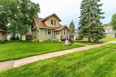 215 W Alcott Avenue, Fergus Falls, MN 56537 - Photo 1