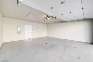 5881 41st St S, Fargo, ND 58104 - Photo 18