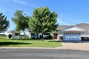 315 5th Cir SW, Blooming Prairie, MN 55917 - Photo 1