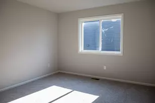 6715 Meadow View Dr S, Fargo, ND 58104 - Photo 20