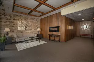 207 5th Ave SW, Rochester, MN 55902 - Photo 4