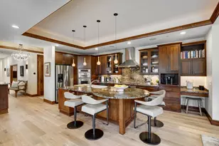 715 Linden St, Mendota Heights, MN 55118 - Photo 6