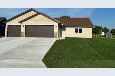 1560 Gray Fox Drive NE, Owatonna, MN 55060 - Photo 2