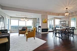 168 6th St E, Saint Paul, MN 55101 - Photo 1