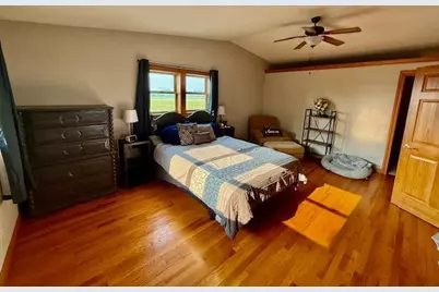 110 Lyndale Street S, Mabel, MN 55954 - Photo 8