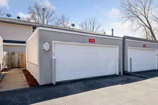 1252 Trailwood S, Hopkins, MN 55343 - Photo 18