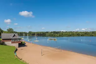 1252 Trailwood S, Hopkins, MN 55343 - Photo 24