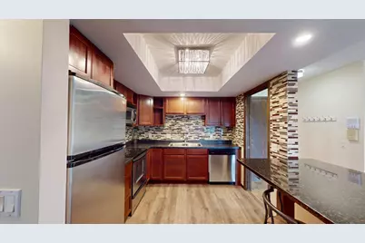 4710 58th Avenue N #301, Crystal, MN 55429 - Photo 4