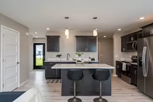 3209 Scotch Ln, Mankato, MN 56001 - Photo 8