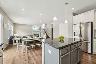 15244 Edgewood Ave, Savage, MN 55378 - Photo 14