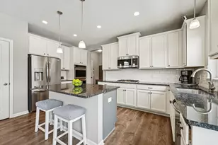 15244 Edgewood Ave, Savage, MN 55378 - Photo 12