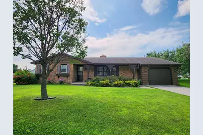 1015 Highway Avenue, Bird Island, MN 55310 - Photo 1