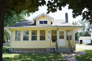 1003 S Elm Ave, Owatonna, MN 55060 - Photo 1