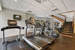 1235 Yale Pl, Minneapolis, MN 55403 - Photo 18