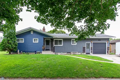 516 16th Street S, Moorhead, MN 56560 - Photo 1