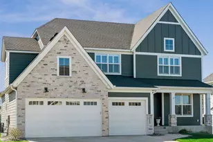 4685 Garland Ln N, Plymouth, MN 55446 - Photo 2