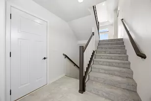 7405 Claire Dr S, Fargo, ND 58104 - Photo 6