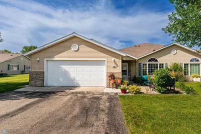 352 30th Street N, Moorhead, MN 56560 - Photo 1