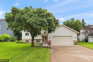 1388 Dorland Rd S, Maplewood, MN 55119 - Photo 1