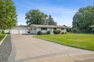 1001 Lincoln Ln, Hudson, WI 54016 - Photo 1