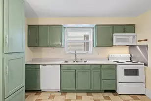 952 Western Ave N, Saint Paul, MN 55117 - Photo 12