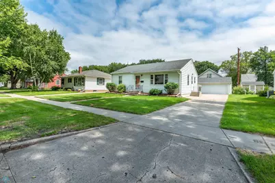 2009 N 8th Street N, Fargo, ND 58102 - Photo 1
