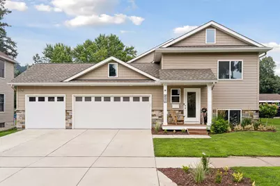 451 Goodhue Street, Saint Paul, MN 55102 - Photo 1