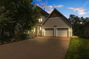 606 Sterling St S, Maplewood, MN 55119 - Photo 1