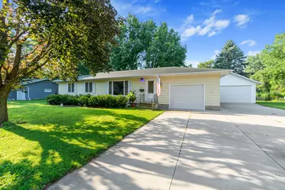 603 N 4th Street, Bricelyn, MN 56014 - Photo 1