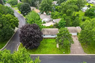 2047 Chambers St, Maplewood, MN 55109 - Photo 1