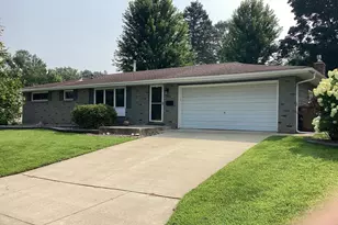 303 Crescent Dr, Albert Lea, MN 56007 - Photo 1