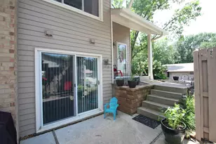 5304 Yorktown Ln N, Plymouth, MN 55442 - Photo 6