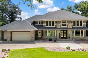 9 Red Forest Way, North Oaks, MN 55127 - Photo 2