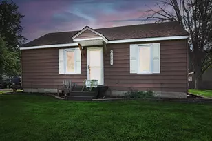 501 21st St NE, Austin, MN 55912 - Photo 1